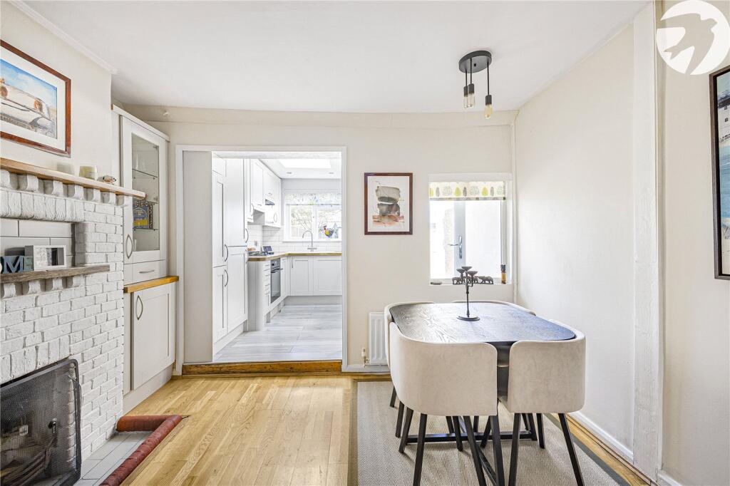 House in Sevenoaks, Farningham - View 4