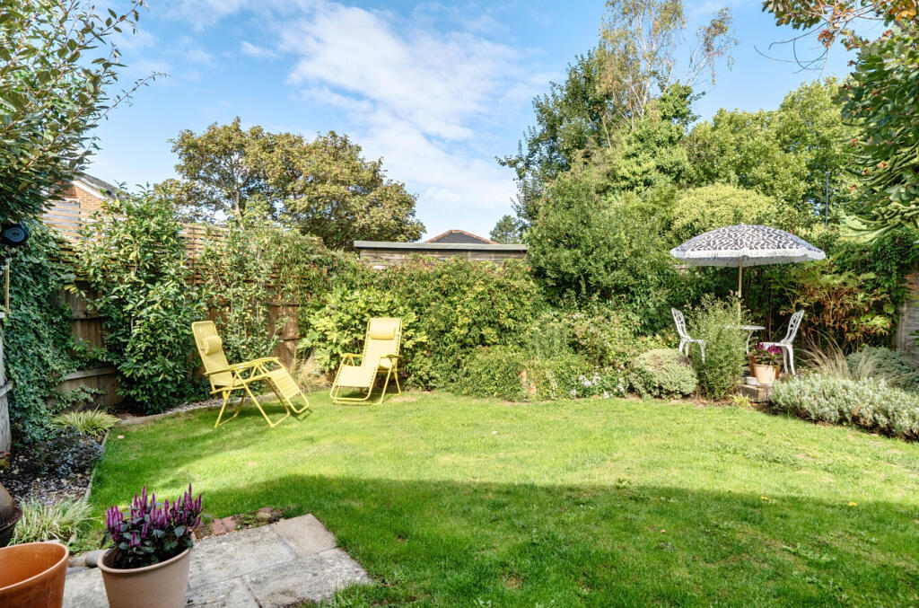 House in Slough - View 4