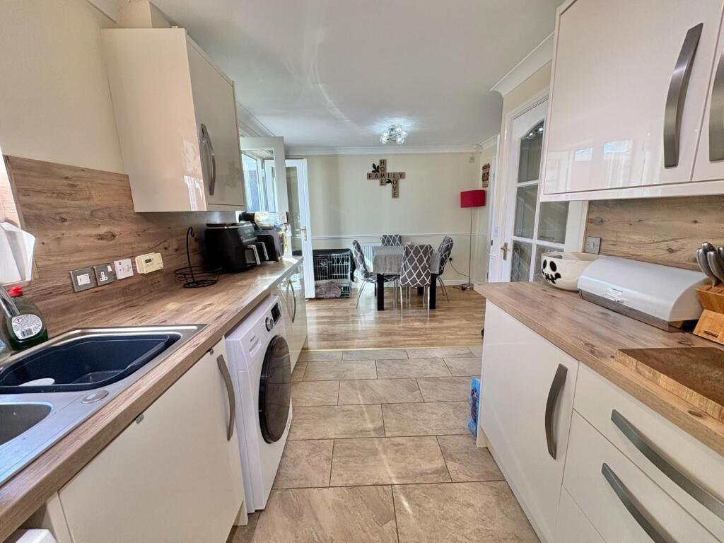 Denewood Close, Willington, Crook photo 4