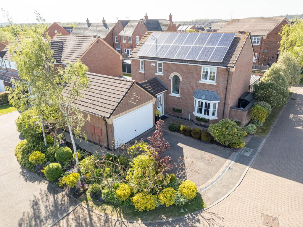 Main image of property: Farnborough Close, Corby, Northamptonshire, NN18 8PW