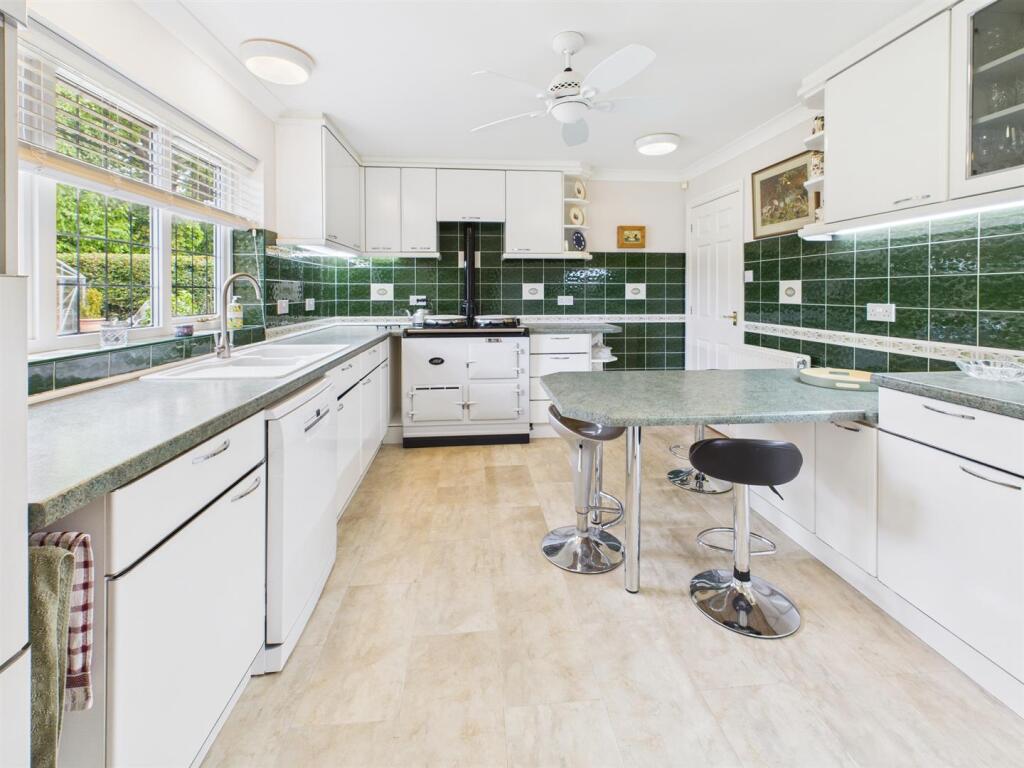 23 Tor O Moor Road, Woodhall Spa photo 2