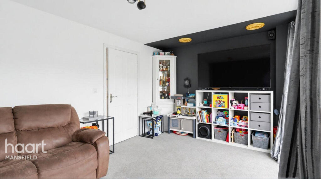 House in Nottingham - View 3