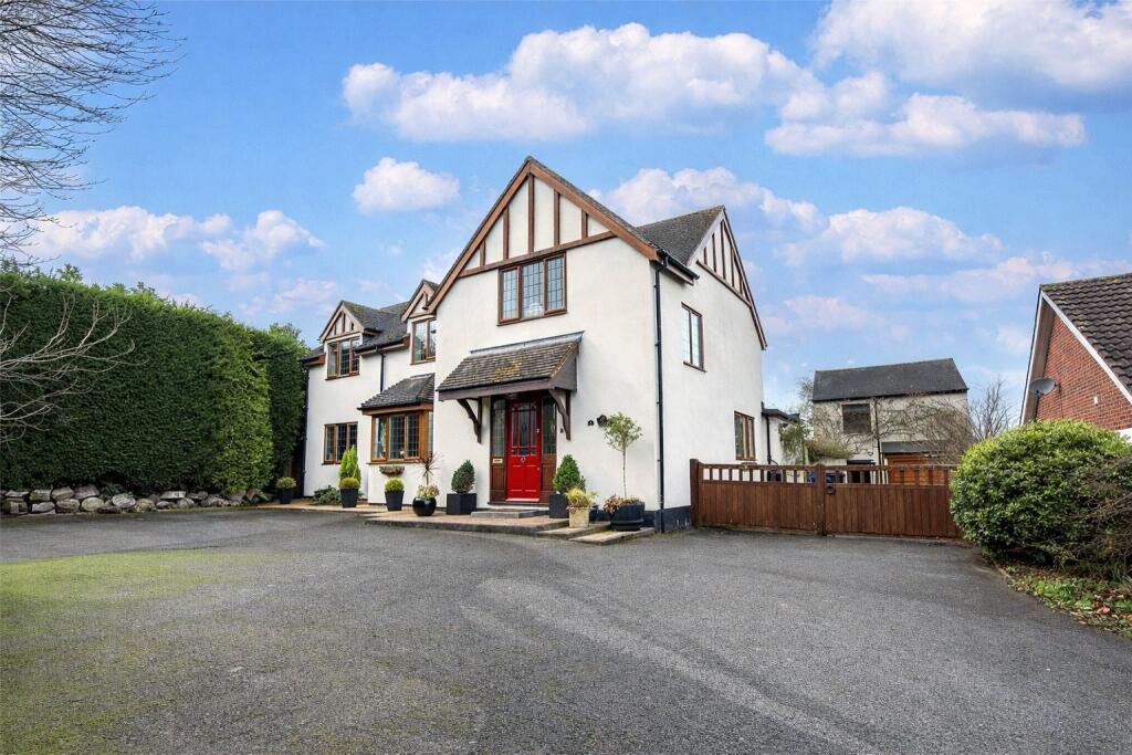Wilnecote House Drive, Wilnecote, Tamworth, Staffordshire, B77