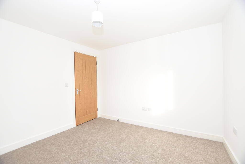 Apartment in Luton, Leighton-Linslade - More