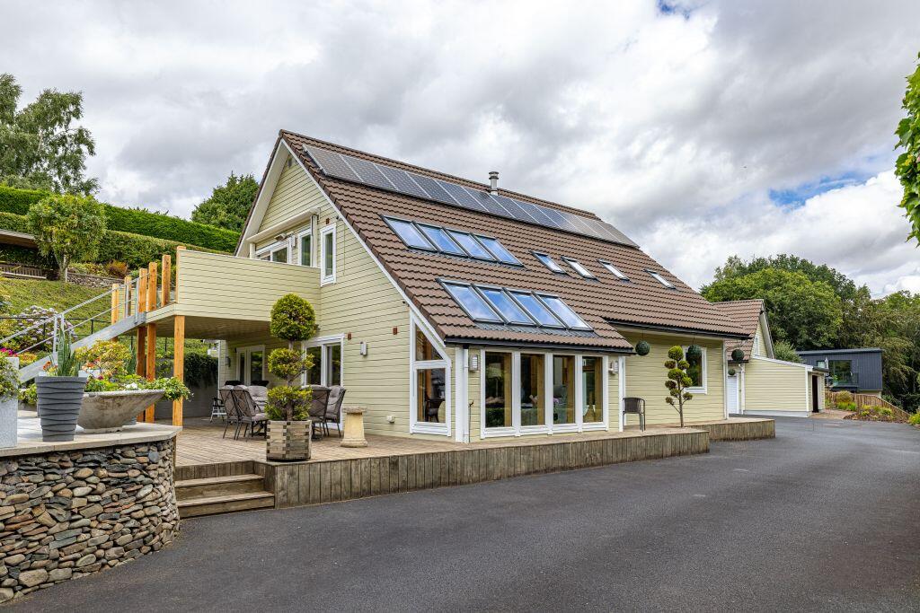 Main image of property: 2 Kingsmeadow, Boleside Road, Galashiels, TD1 3NJ