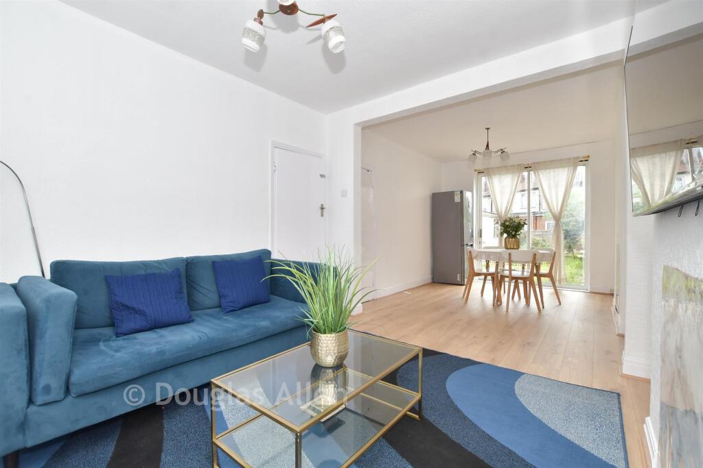 House in Romford - View 5