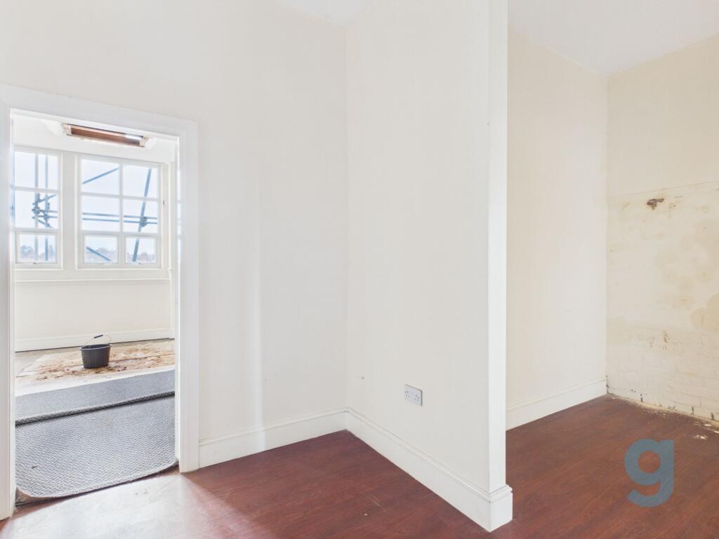 Apartment in Liverpool - More