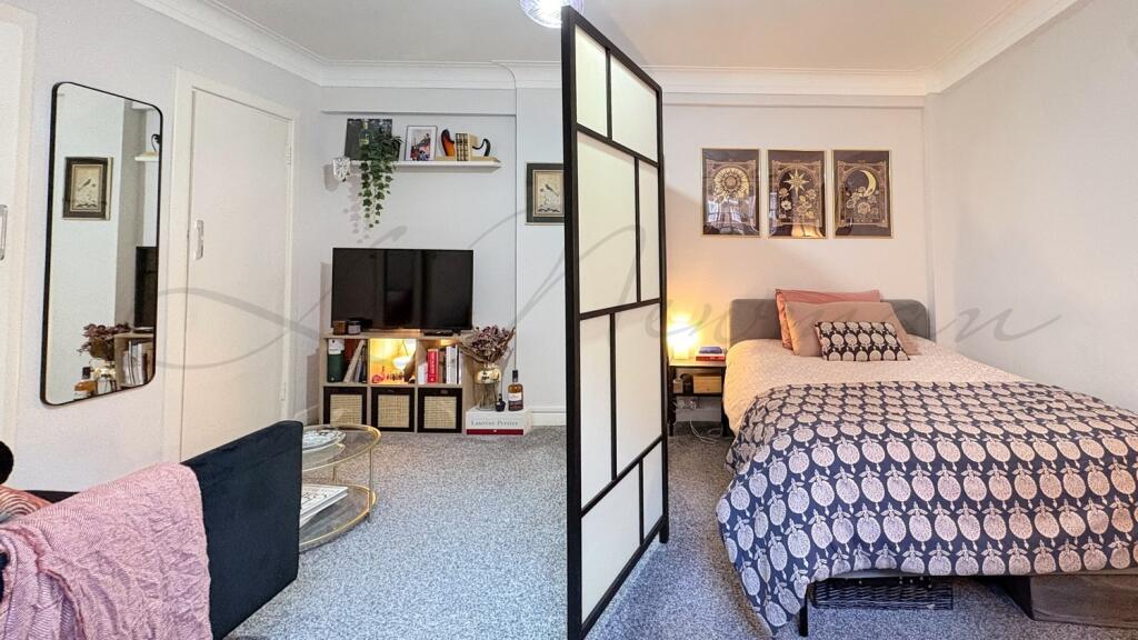 Main image of property: Park West, Edgware Road, W2