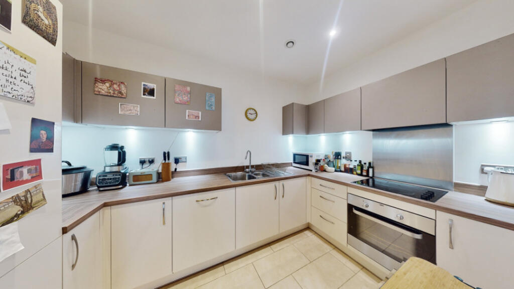 Apartment in London - More