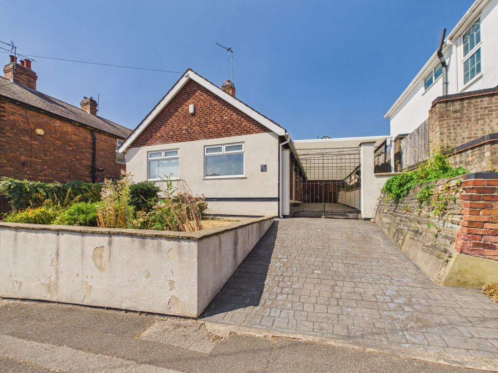 Holly Avenue, Thorneywood, Nottingham