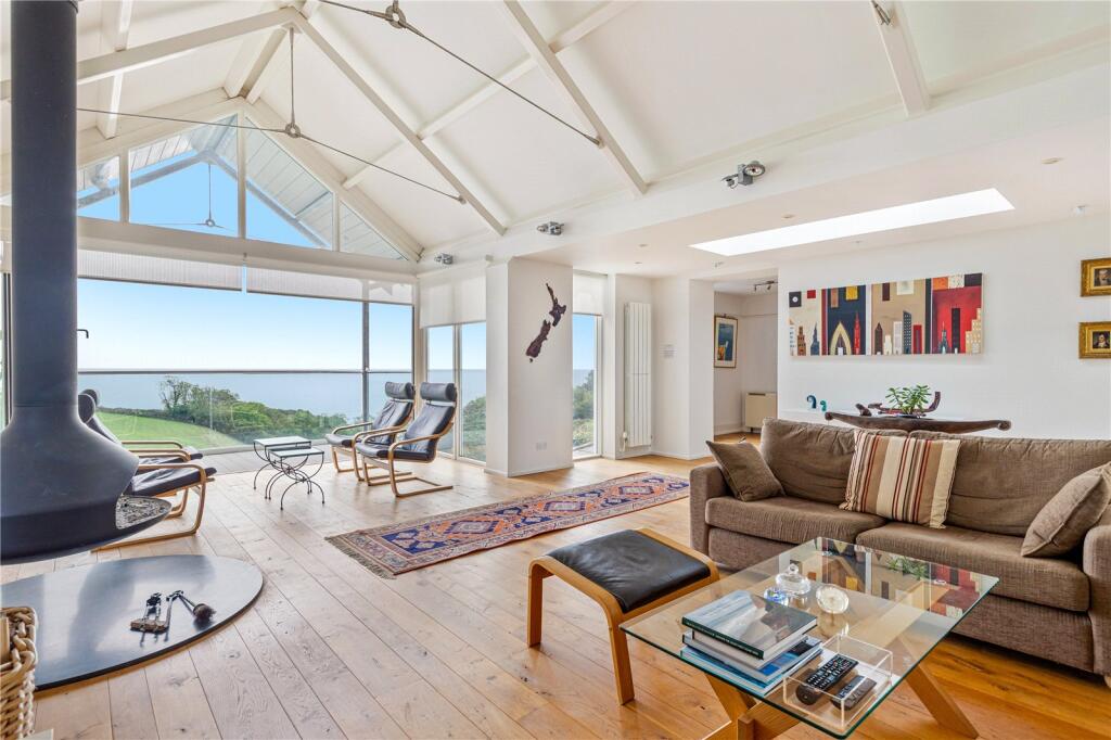 House in South Hams, Strete - More