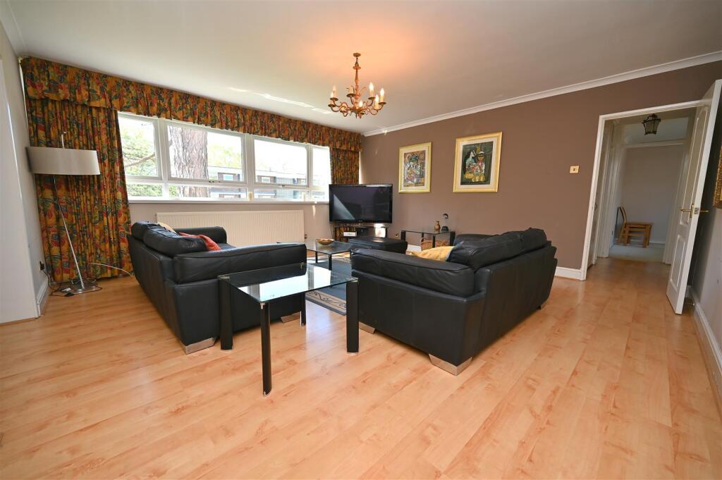 Apartment in Birmingham, The Calthorpe Estate, Harborne - View 5