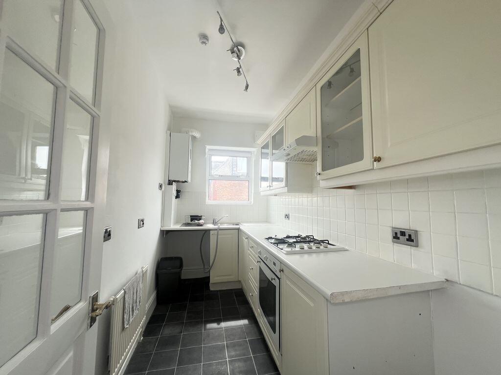 Apartment in Sefton, Liverpool City Region - View 3