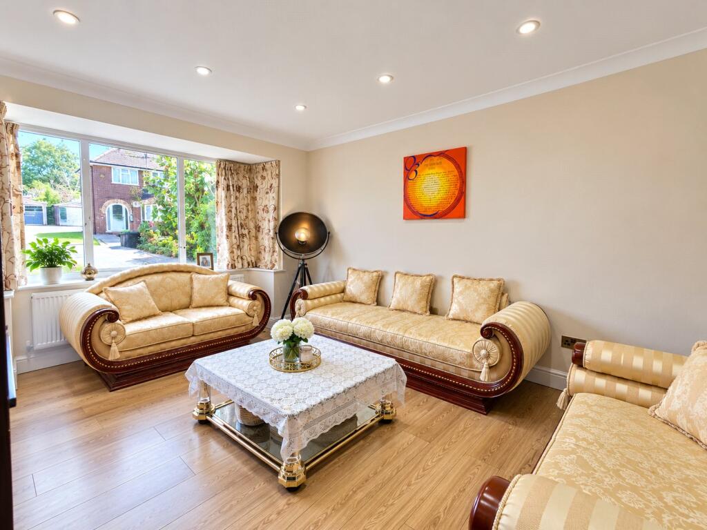 House in Slough - View 2