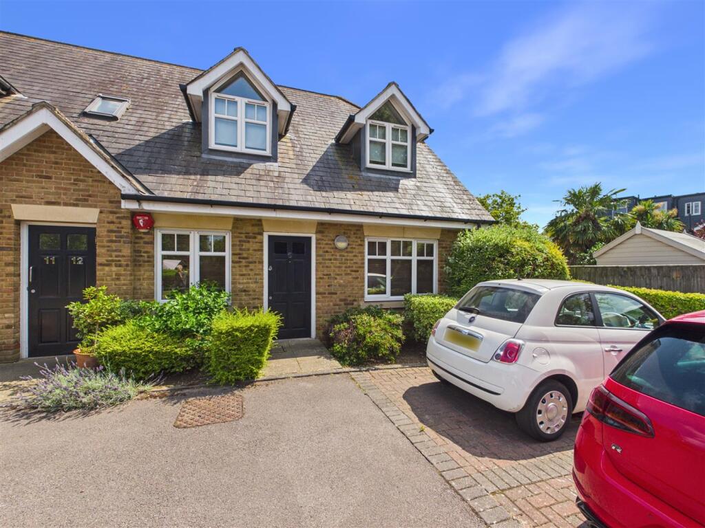 Main image of property: Thames Walk, Walton-On-Thames
