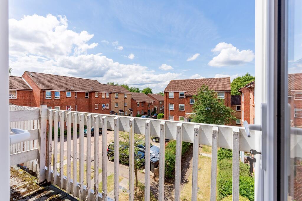 Apartment in Norwich, Mile Cross - View 2