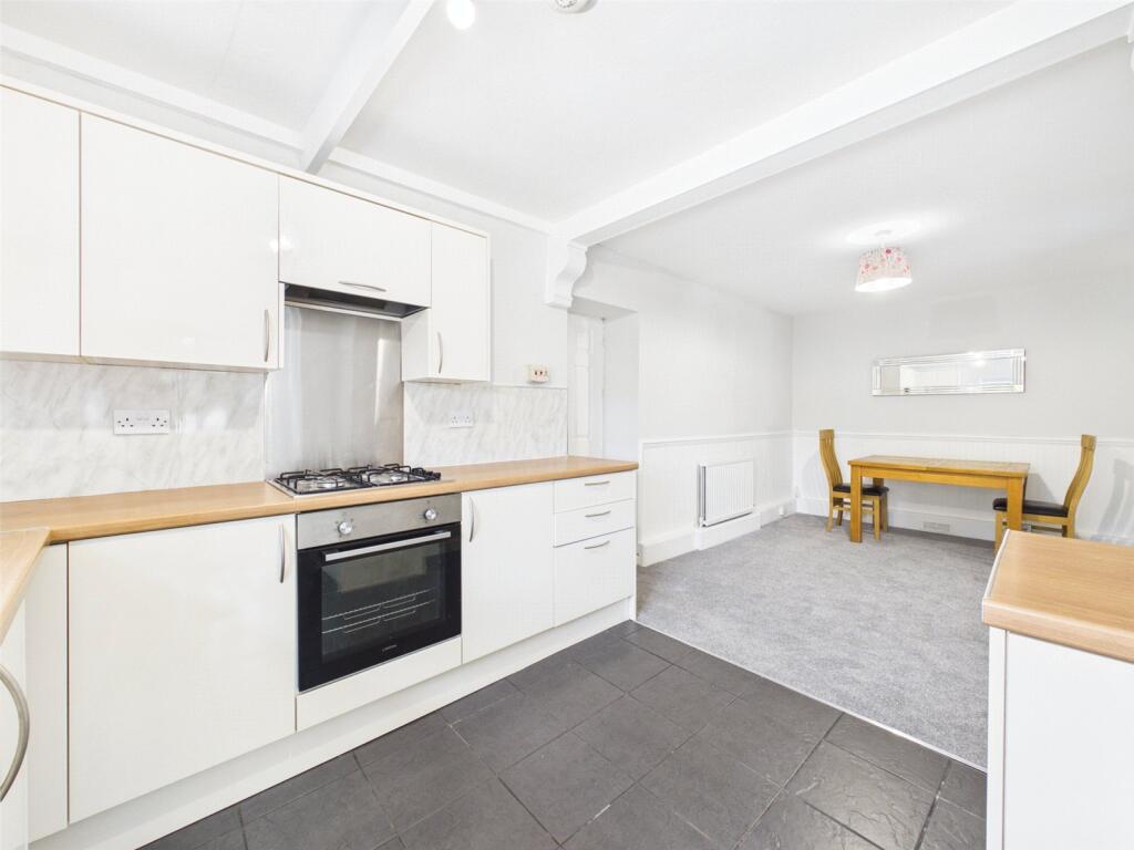Apartment in Bristol - View 4