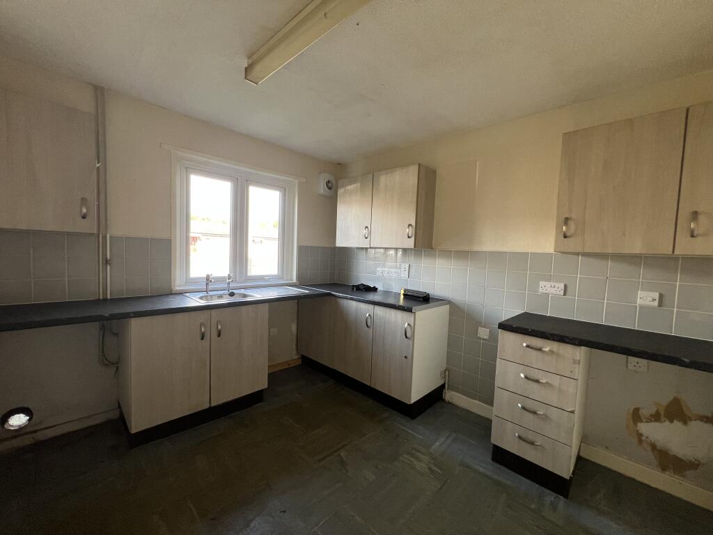 91 Crown Street, Dawley, Telford, Shropshire TF4 3NP photo 5