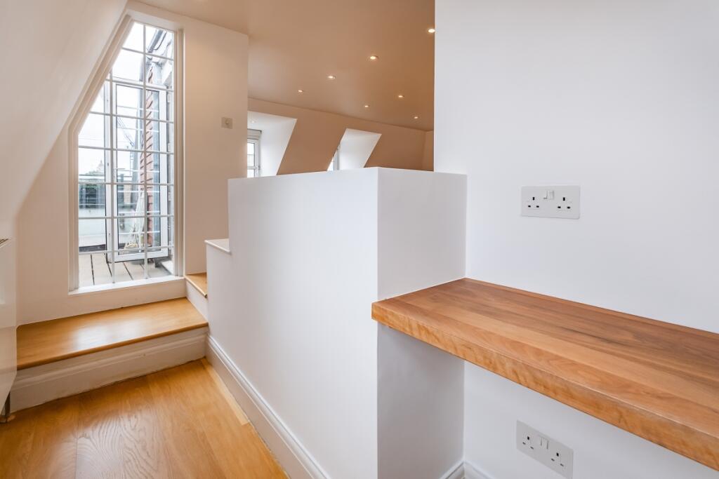 Apartment in London, Royal Borough of Kensington and Chelsea - View 4