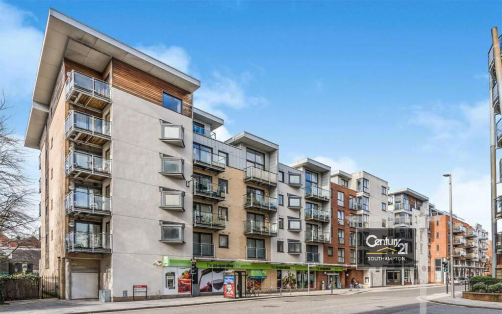 Main image of property: |Ref: R189396|, Castle Place, High Street, Southampton, SO14 2EA