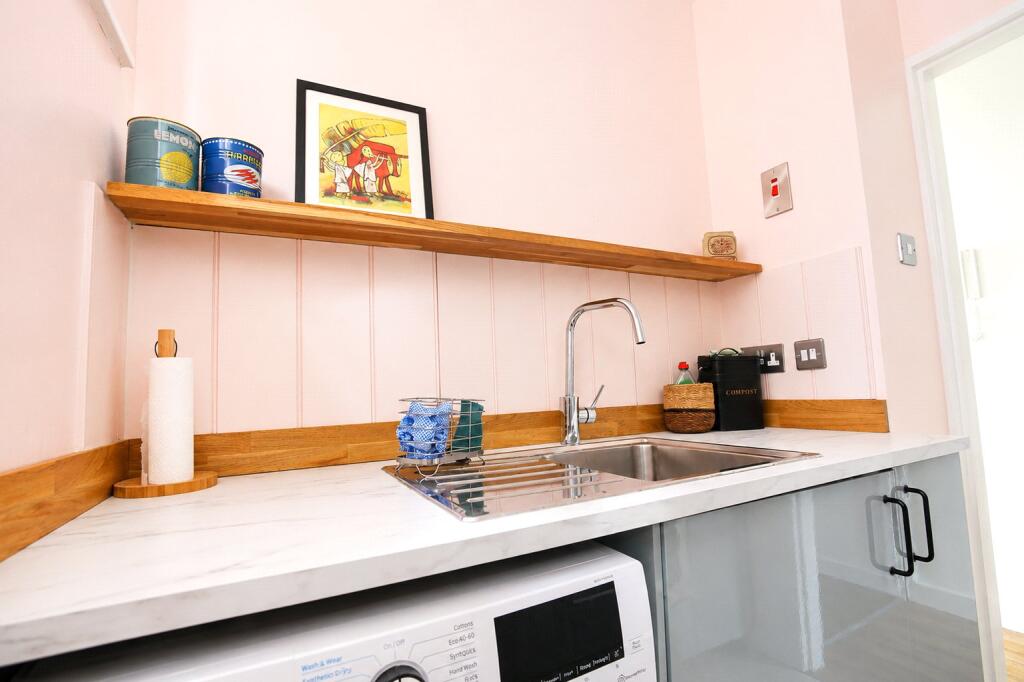 Apartment in Bristol - View 4