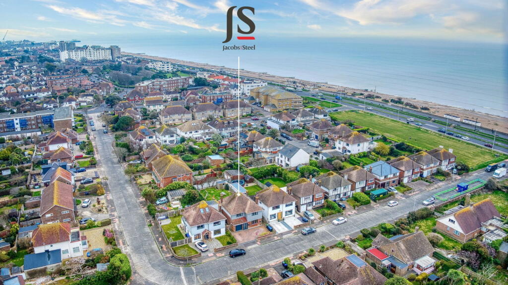 House in Worthing, West Sussex - View 2