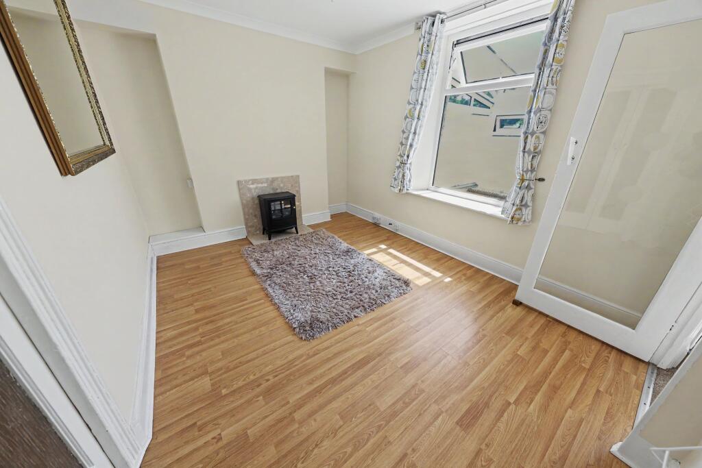 House in Pontypridd, Rhondda Cynon Taf - View 3