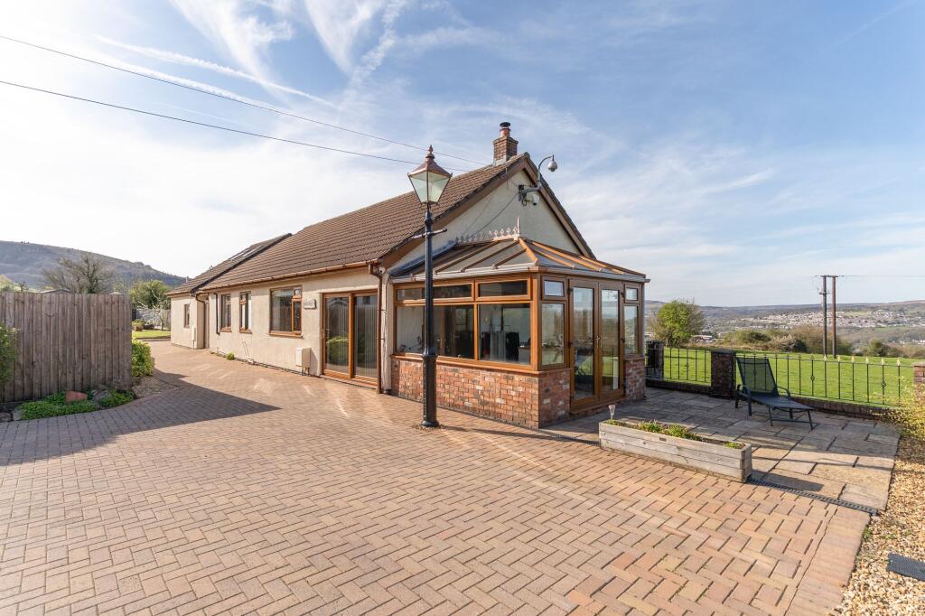 Main image of property: Penyrheol, Pontypool, NP4