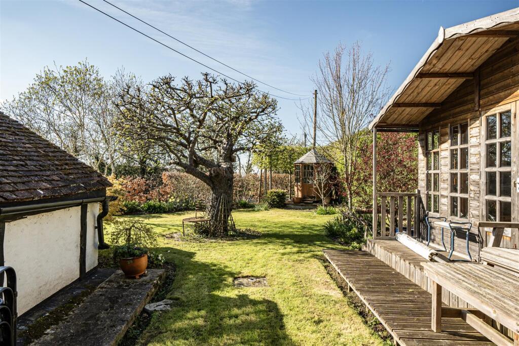 House in Guildford, West Horsley - View 3