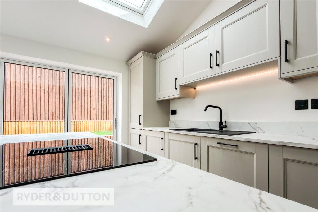 House in Oldham - View 5