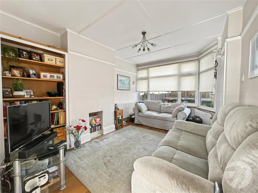 House in Dartford - View 5