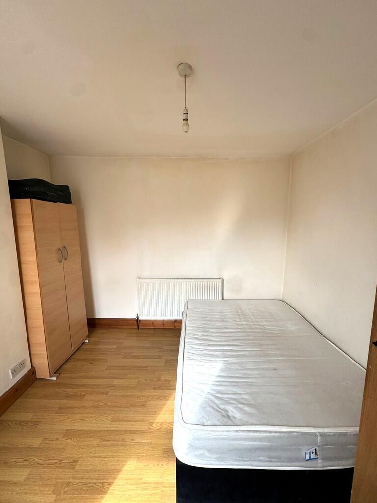 Main image of property: Maynard Road E17 9JF