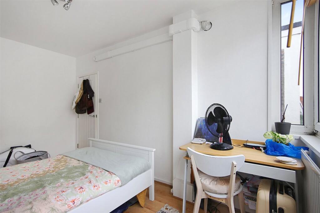 Apartment in London - View 4