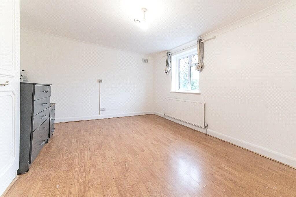 House in Southall - View 4