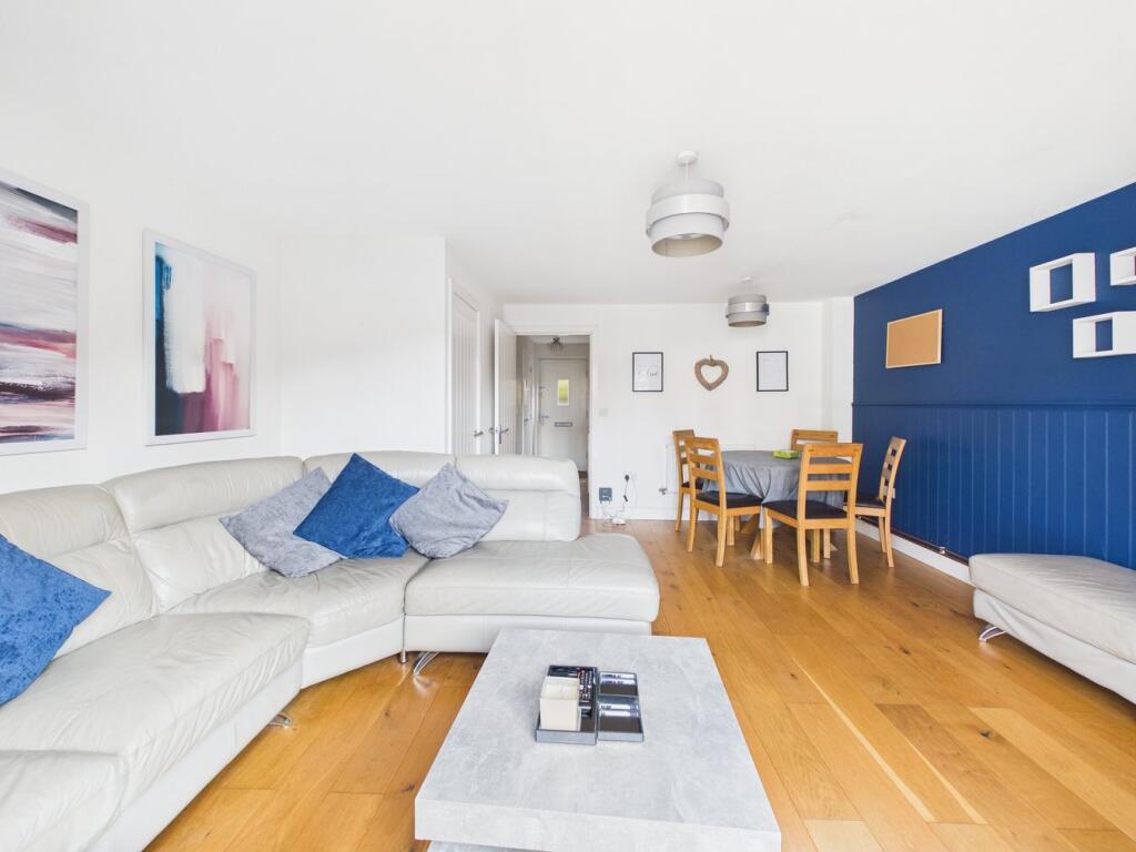 House in Weston-super-Mare, North Somerset - More