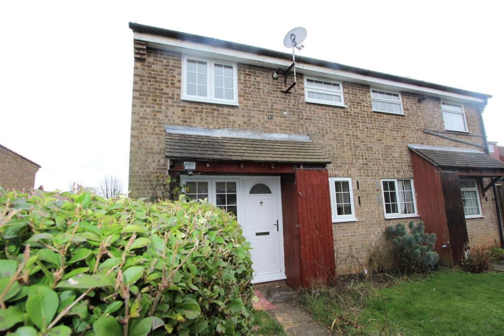 Main image of property: 3, Hanway, Gillingham