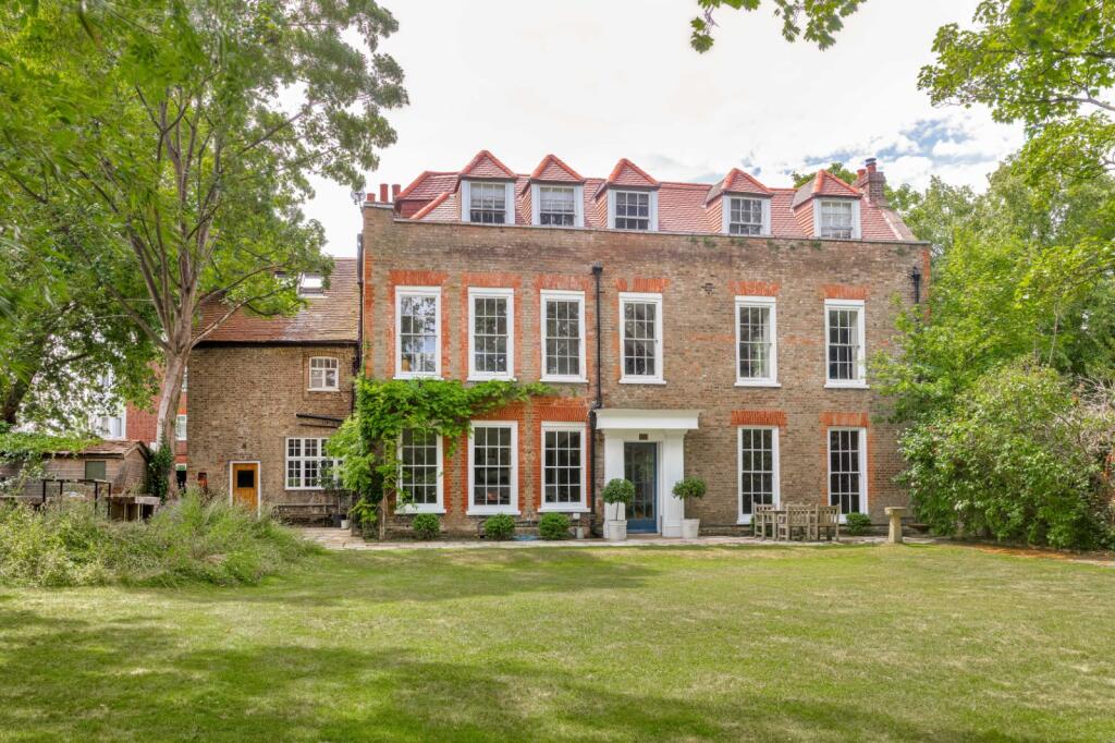 Main image of property: Mortlake High Street,
East Sheen, SW14