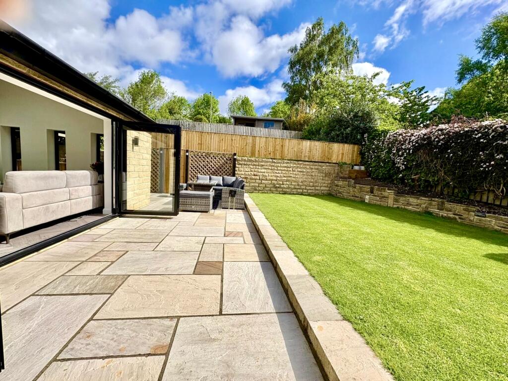 Thorneycroft Road, East Morton, BD20 photo 3