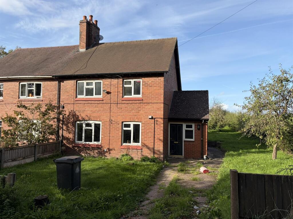 3-bed house on Audlem Road, Woore, Crewe, £135,000