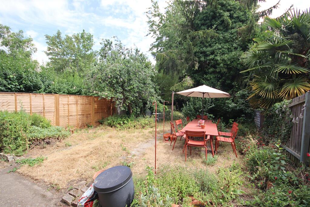 House in Cambridge, Petersfield - View 5