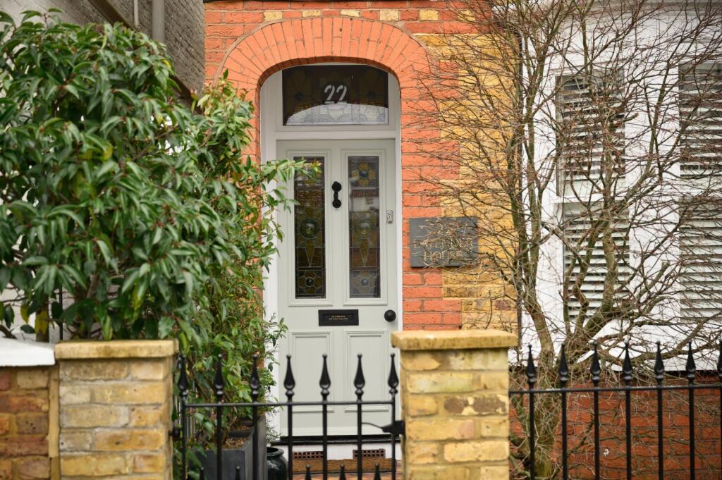 Wolsey Road, Esher, Surrey, KT10 image 3