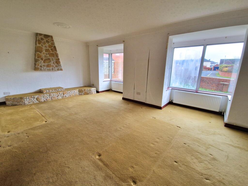 Greenfield Way, Porthcawl, CF36 3SH photo 4