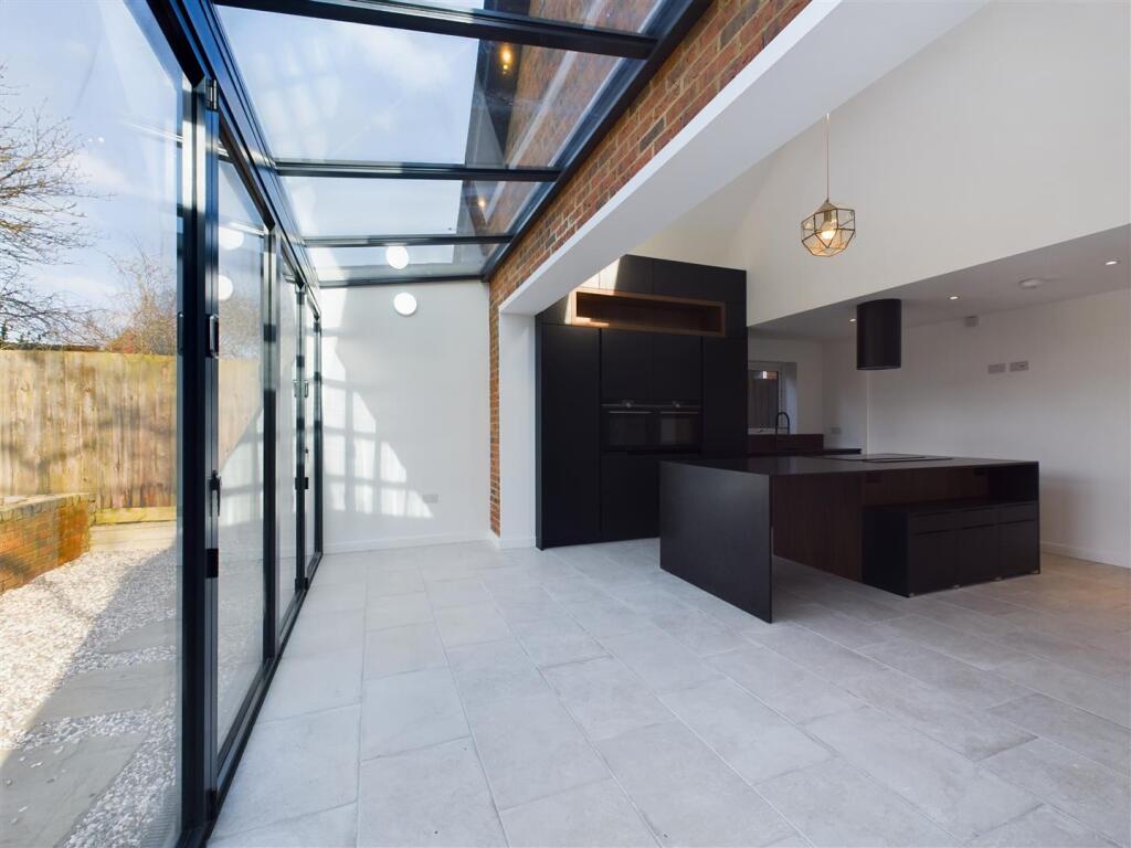 House in Stevenage - View 5
