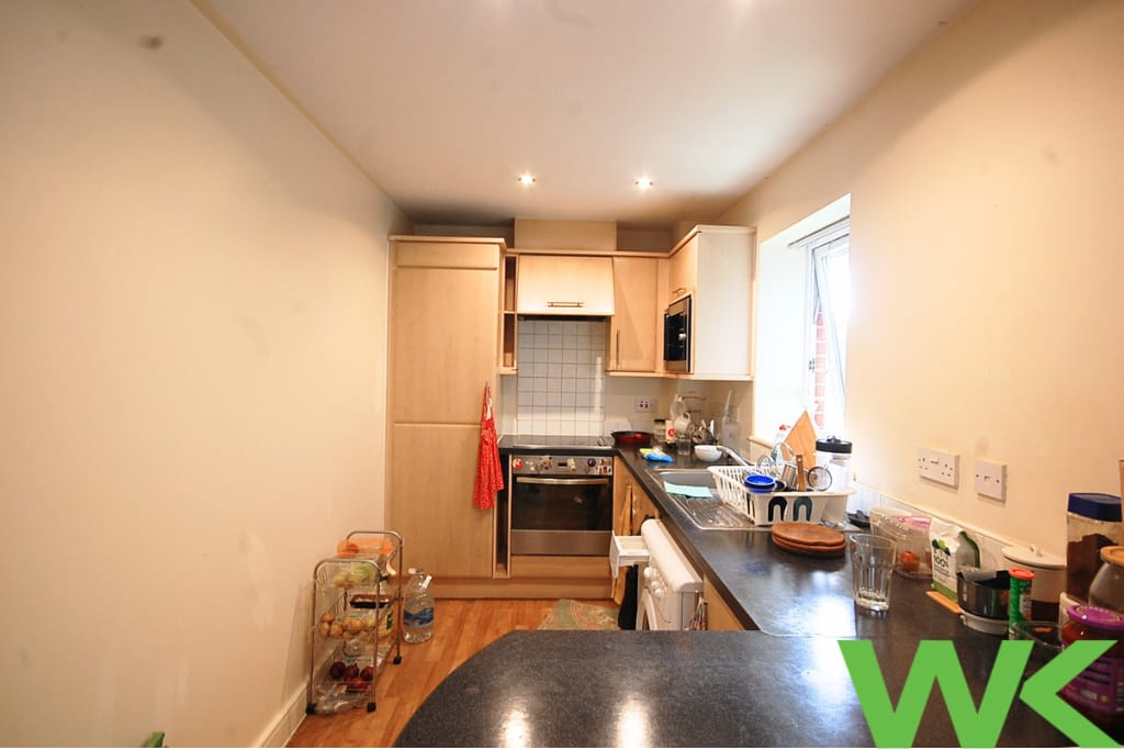 Crankhall Lane, West Bromwich, B71 photo 5