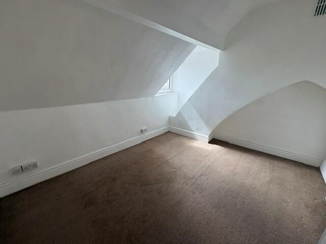 House in Ashfield, Sutton in Ashfield, Nottinghamshire - View 5
