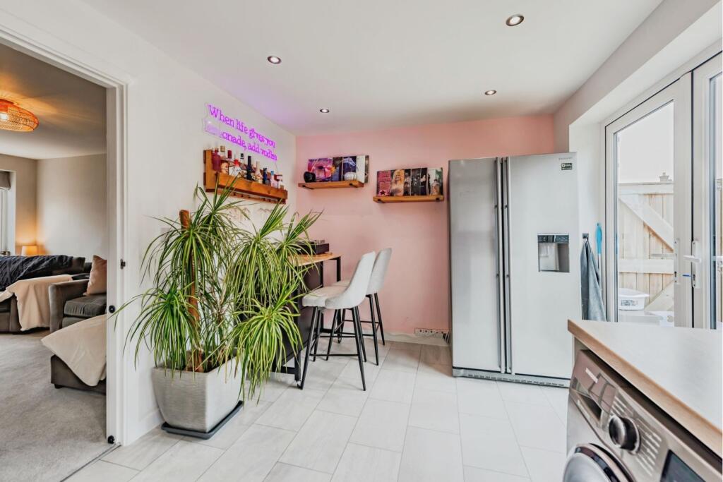 House in Mid Sussex, Worth - View 5