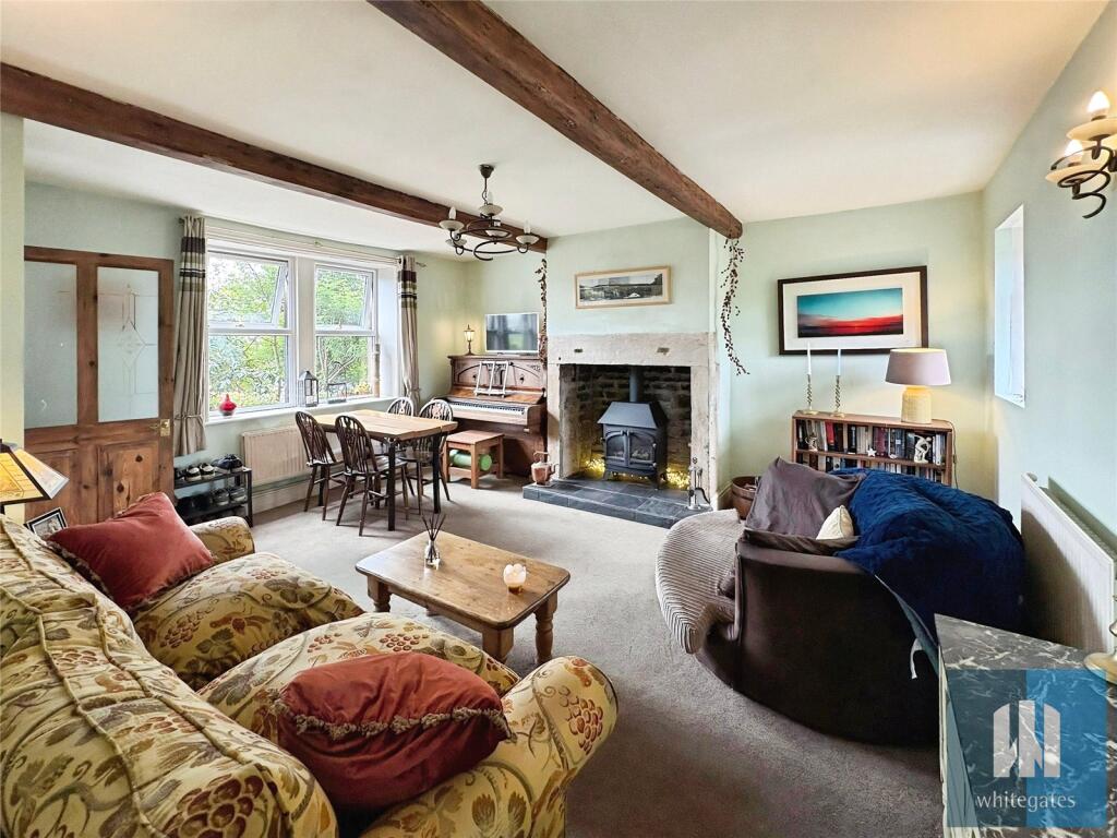 House in Kirklees, Mirfield - View 2