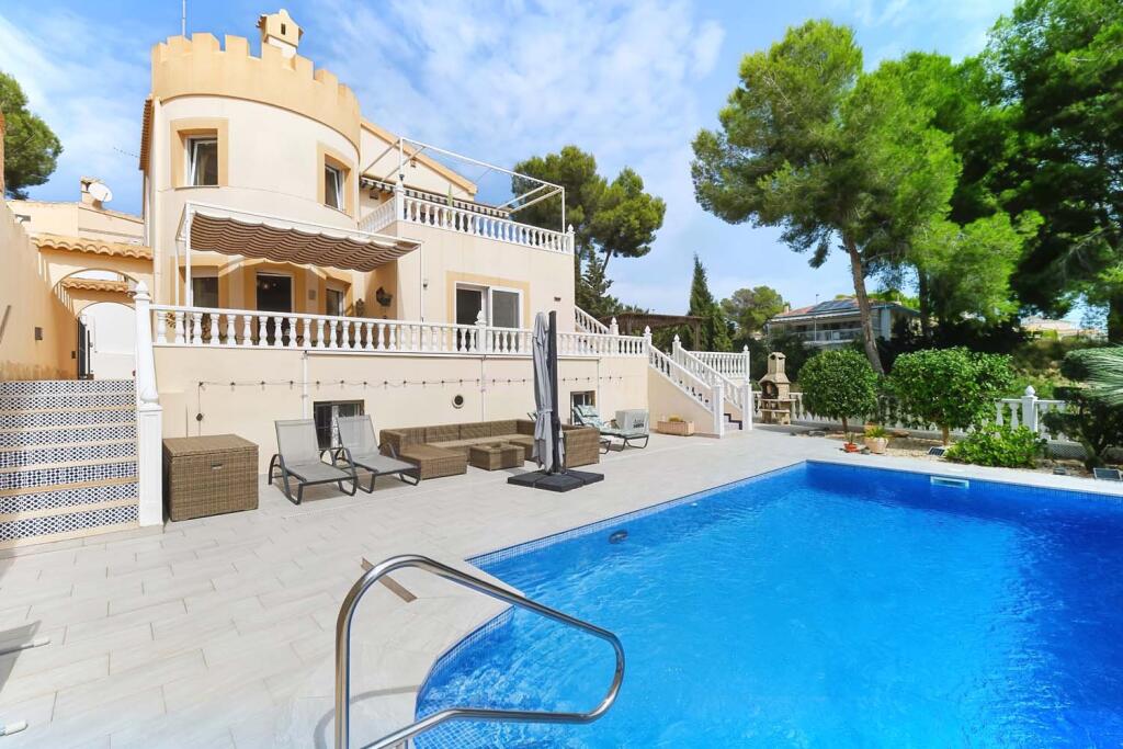 Main image of property: Valencia, Alicante, Pinar De Campoverde