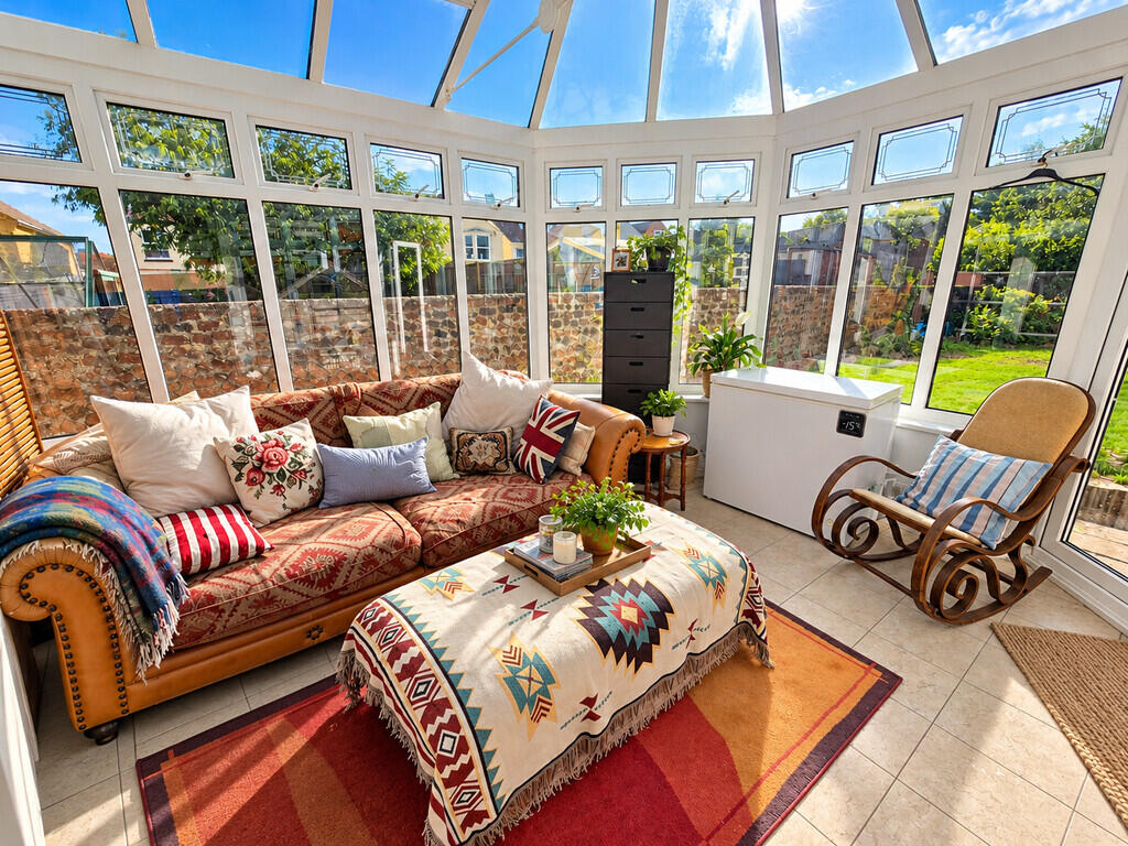 Park Lane, Southwick photo 4