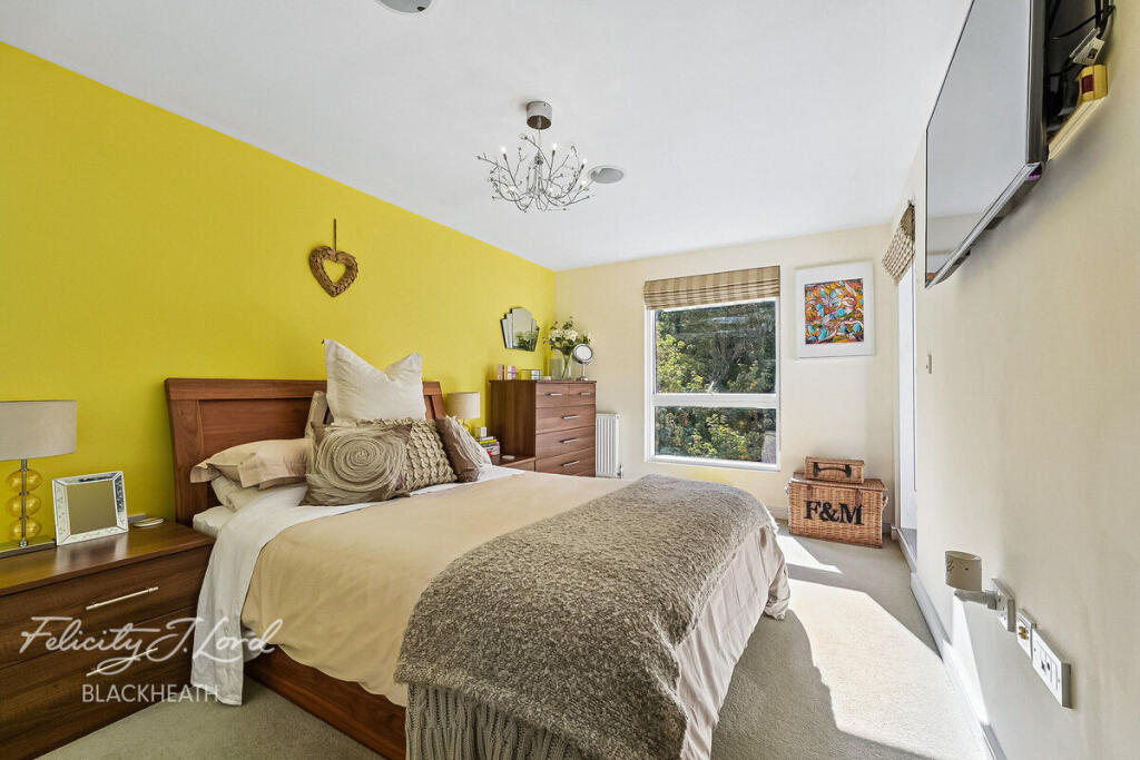 Apartment in London, Greenwich Town Centre, East Greenwich - View 4